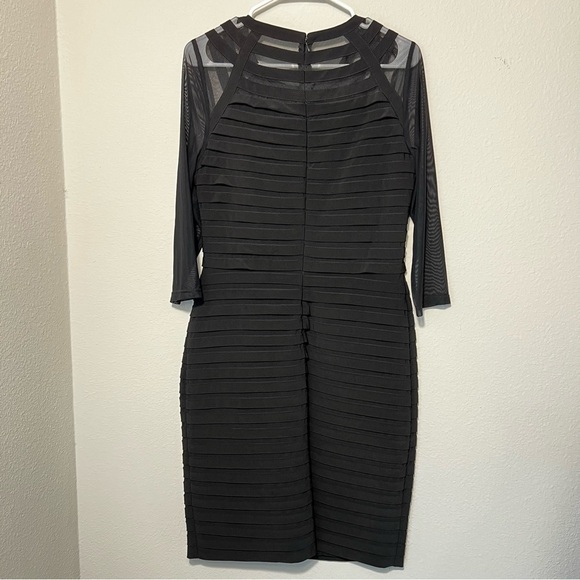 Adriana Papell pleated body con dress size 10 - Picture 4 of 10